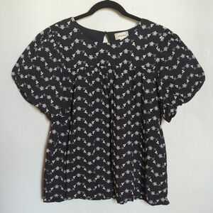 Cloth & Portrait black and cream floral embroidered bubble sleeve blouse size XL